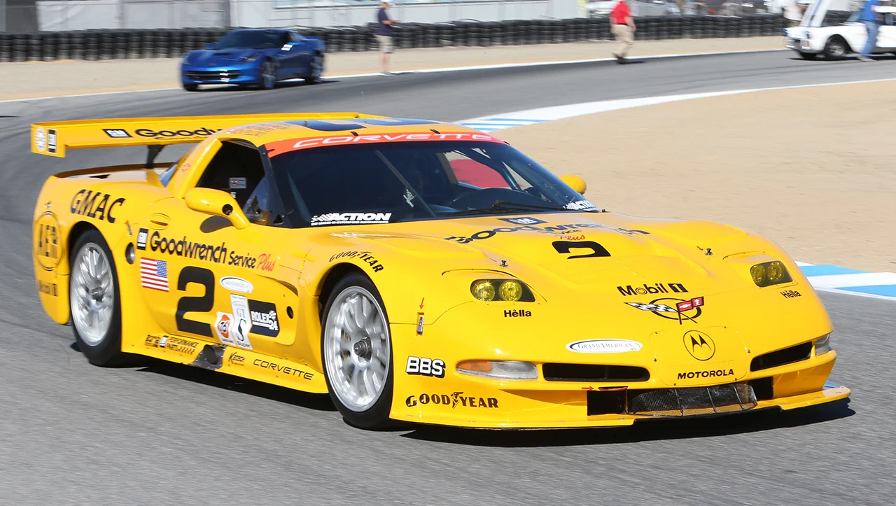 Click to Enlarge-Esc to Close Corvette Generations/C5/C5R 2001 Yellow 2.webp